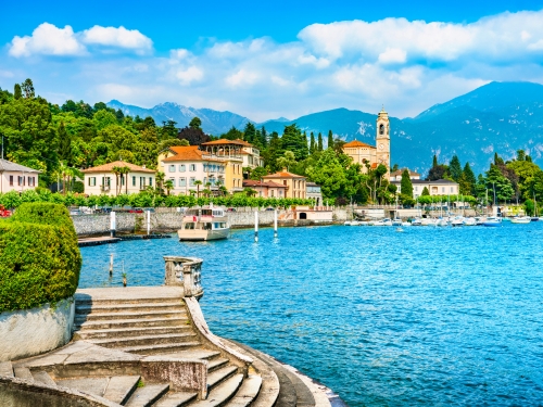 Scalinata del borgo Tremezzina con affaccio sul Lago di Como