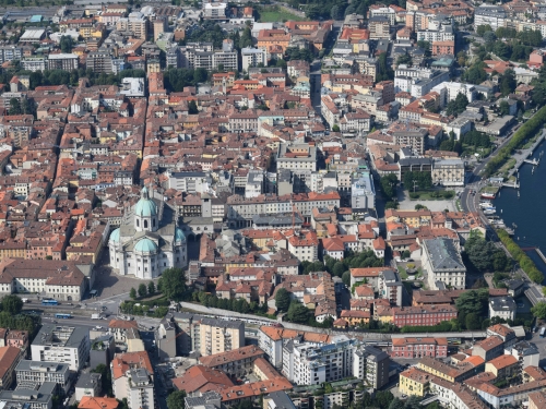 Città di Como vista dall'alto.