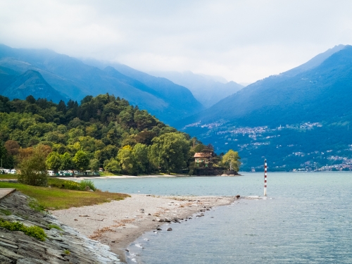 Spiaggia di Lenno sul Lago di Como.