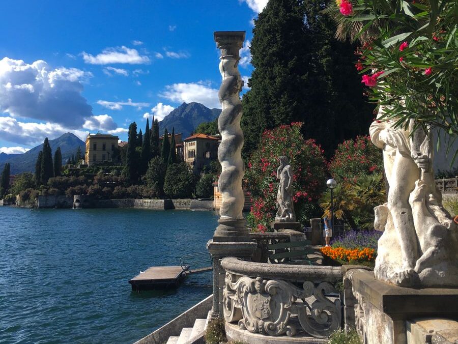 immagine che raffigura una visuale del lago di como