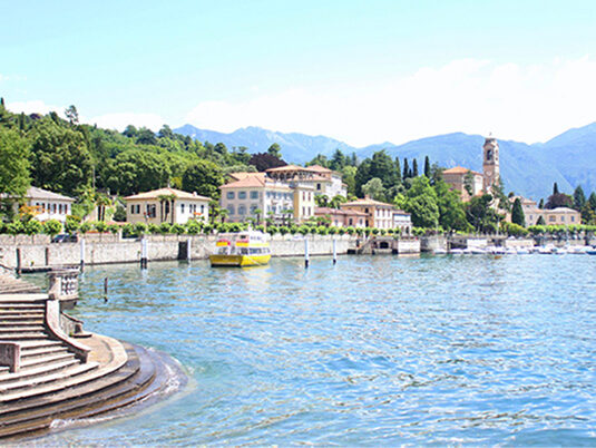 visuale del lago di como